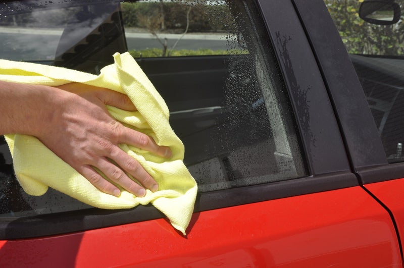 Eurow 325 GSM Microfiber Deluxe Cleaning Towels, Ultra-Soft, Streak-Free, Reusable, High Absorbency for Car, Home, Garage, Detailing, Safe on All Surfaces, Machine Washable, 16x16in, 24-Pack, Yellow - Image 5